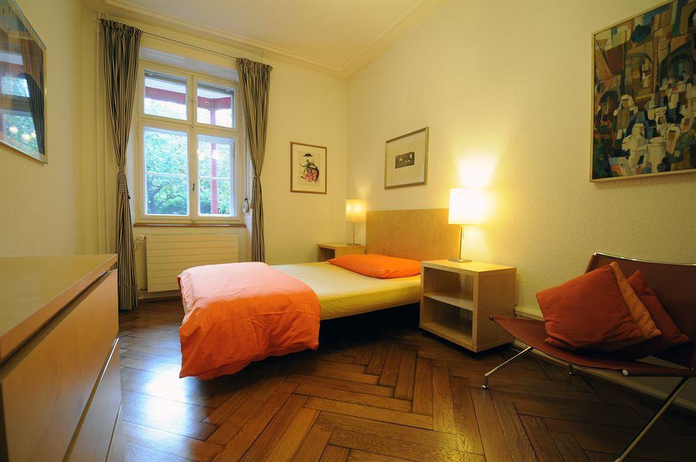 Unique Serviced Living @ Airport Line Basel Exterior photo